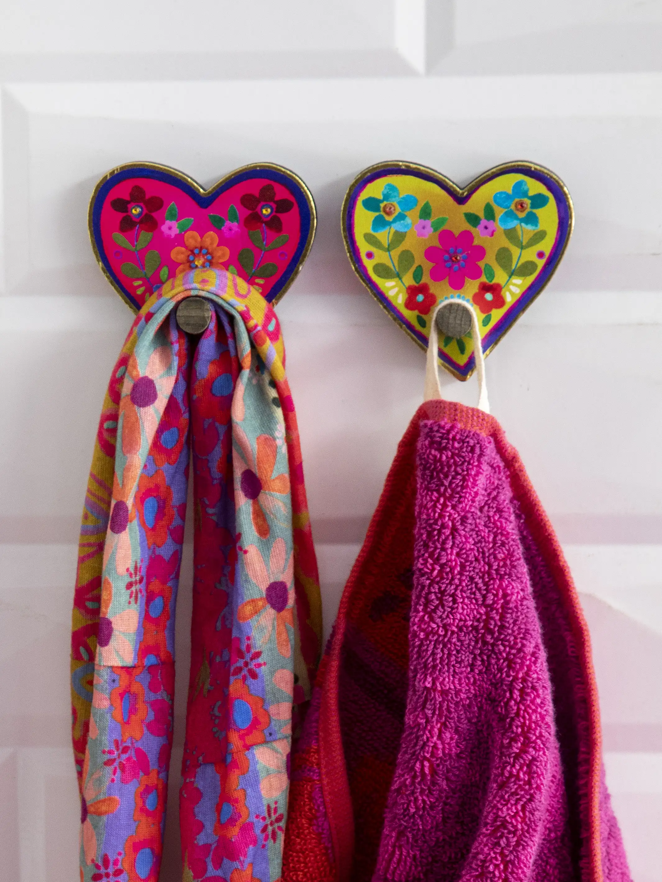 Adhesive Wooden Wall Hooks, Set of 2 - Heart - Image 2