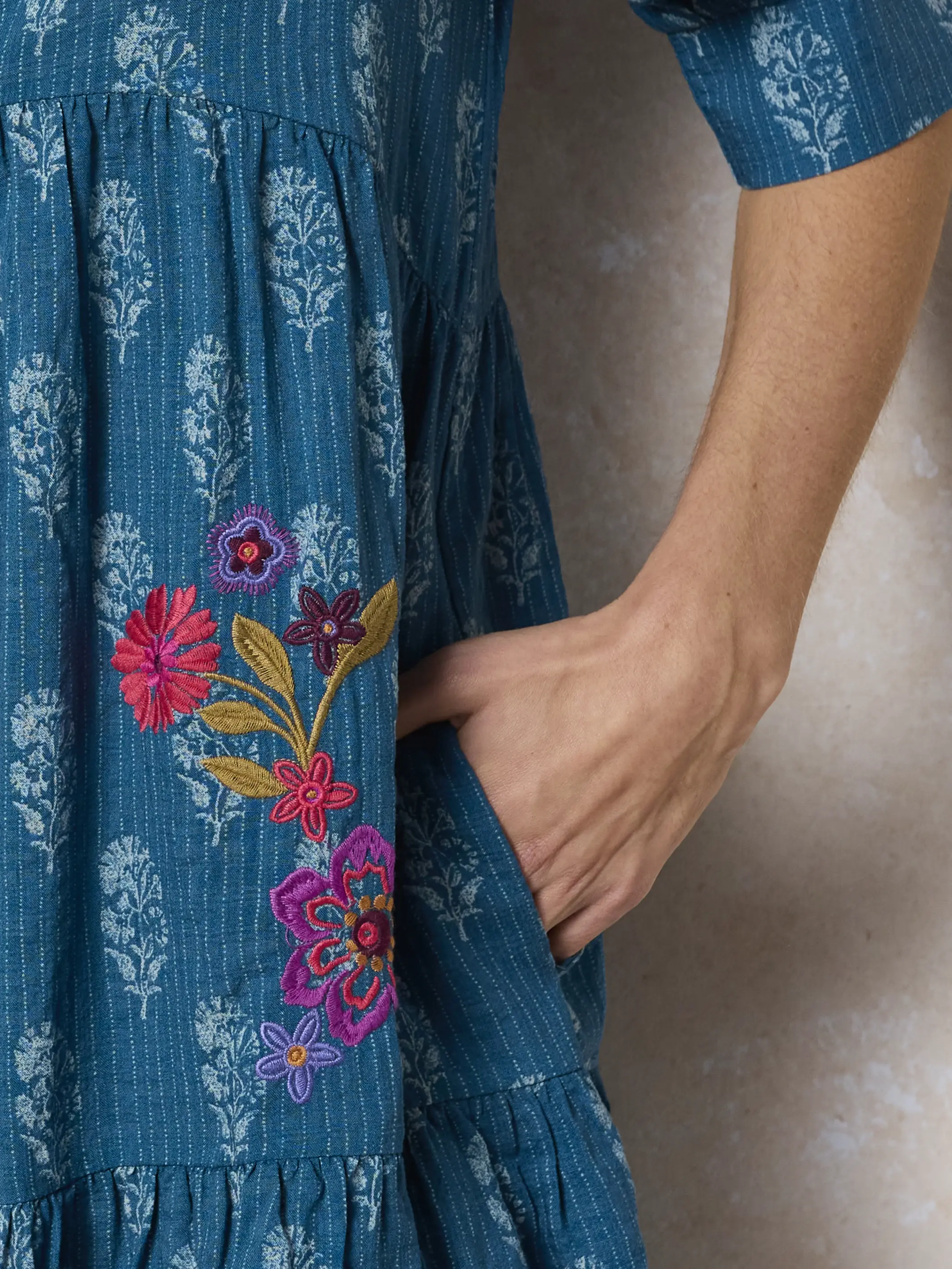 Becca Embroidered Mini Dress - Block Stamp Indigo - Image 2