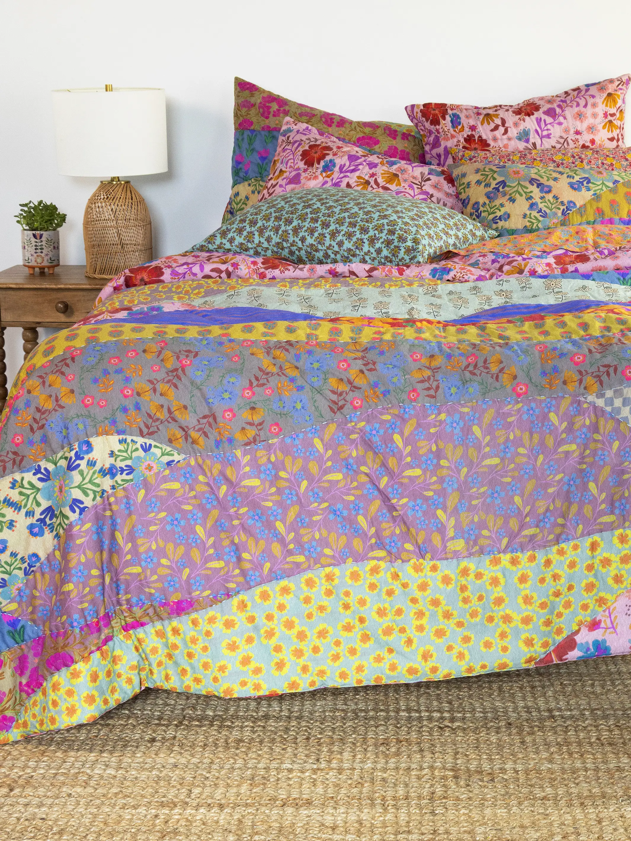 Bungalow Reversible Cotton Quilt - Garden Waves - Image 3