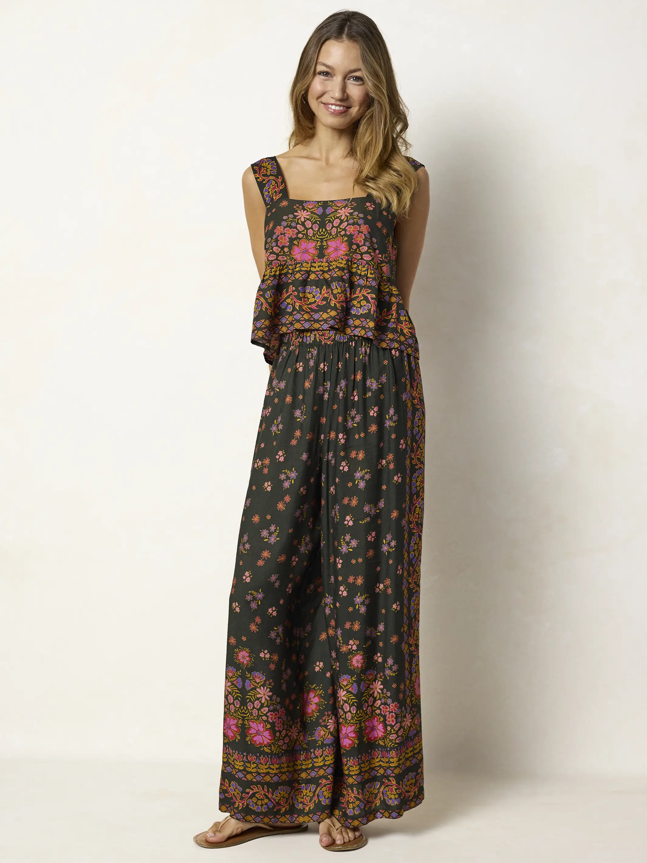 Cece Wide Leg Pants - Blooming Bandana Charcoal - Image 4