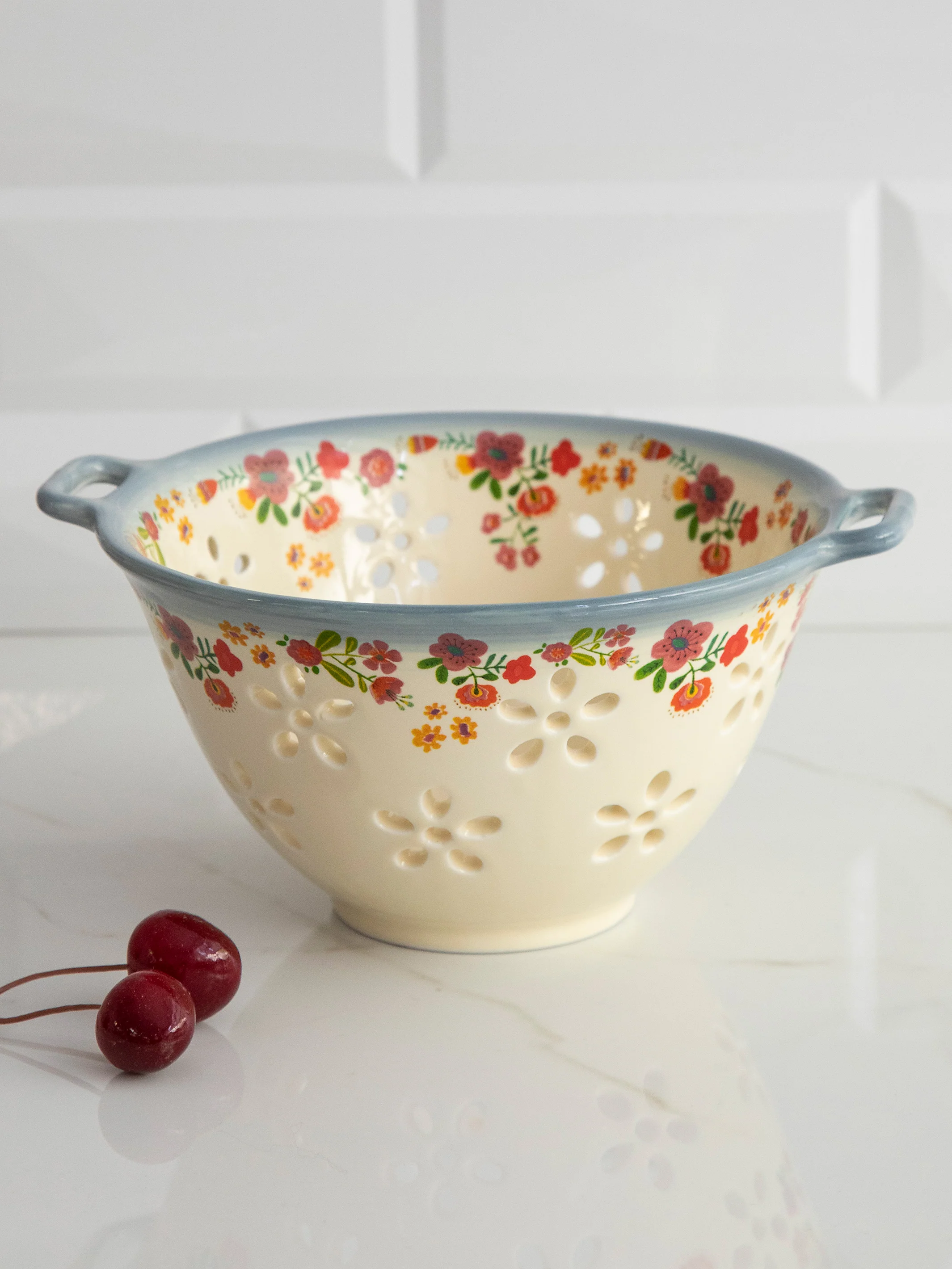 Ceramic Berry Colander - Cream Floral - Image 2