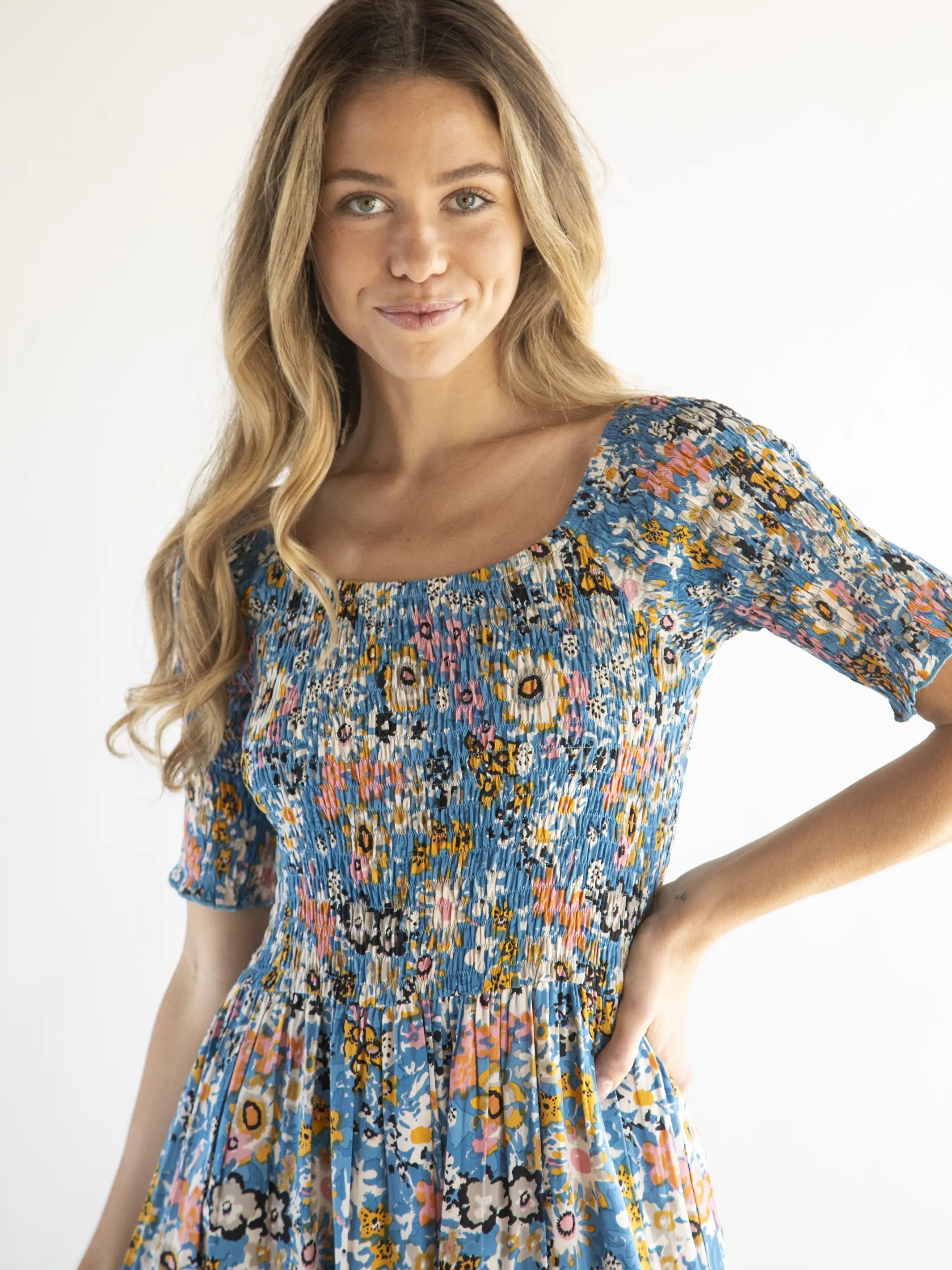 Daisy Tiered Maxi Dress - Blue Tan Floral - Image 3