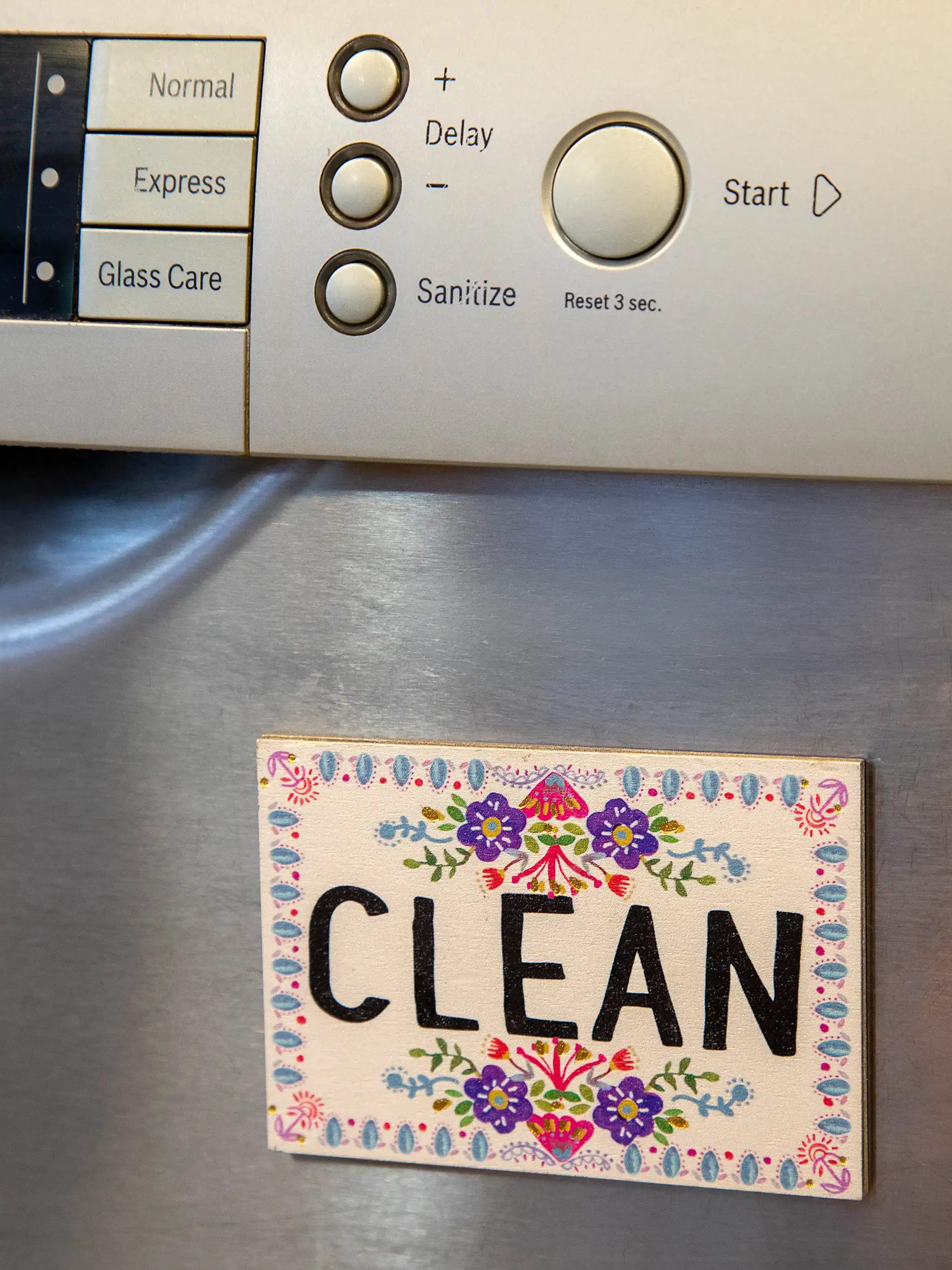 Double-sided Dishwasher Magnet - Floral Border - Image 2