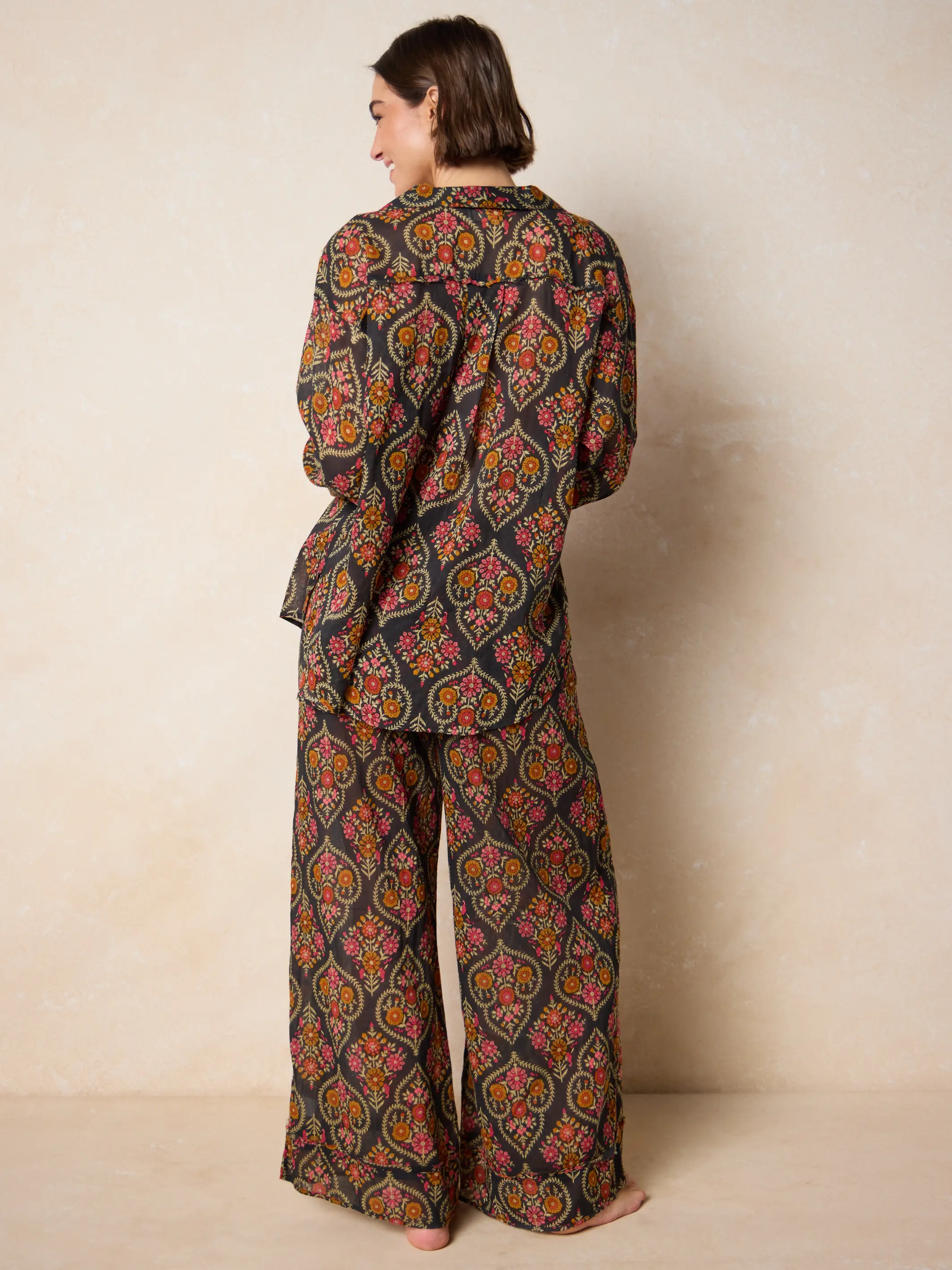 Dreamy Cotton Pajama Set - Charcoal Willow Medallion - Image 5