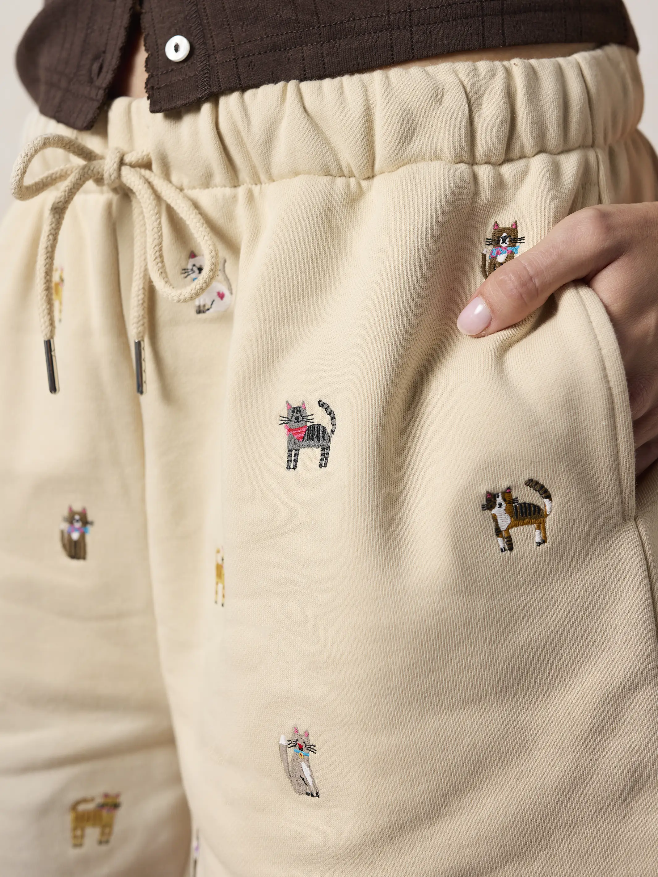 Fave Little Things Embroidered Shorts - Cream Cats - Image 3