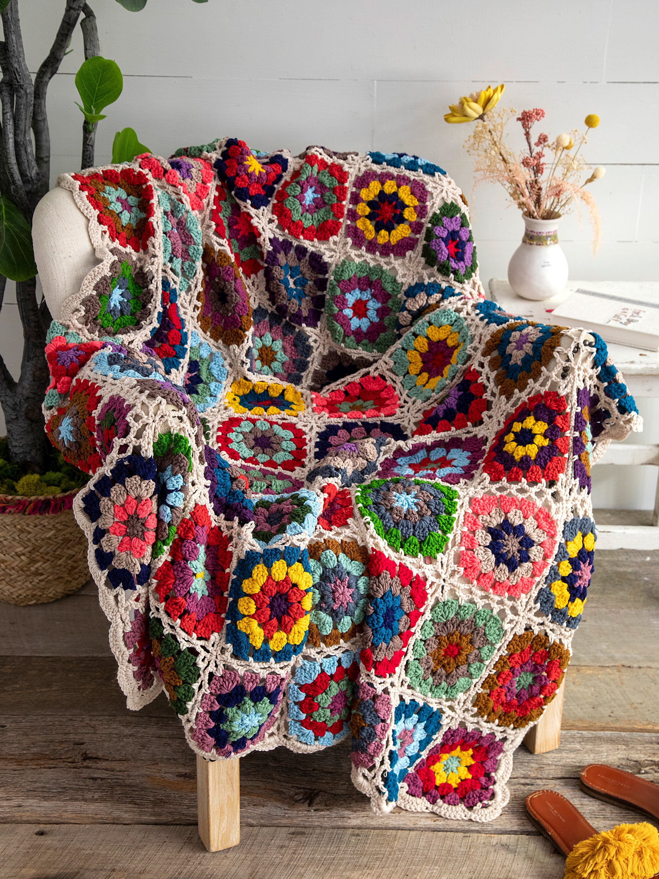 Granny Square Crochet Throw Blanket - Multicolored - Image 4