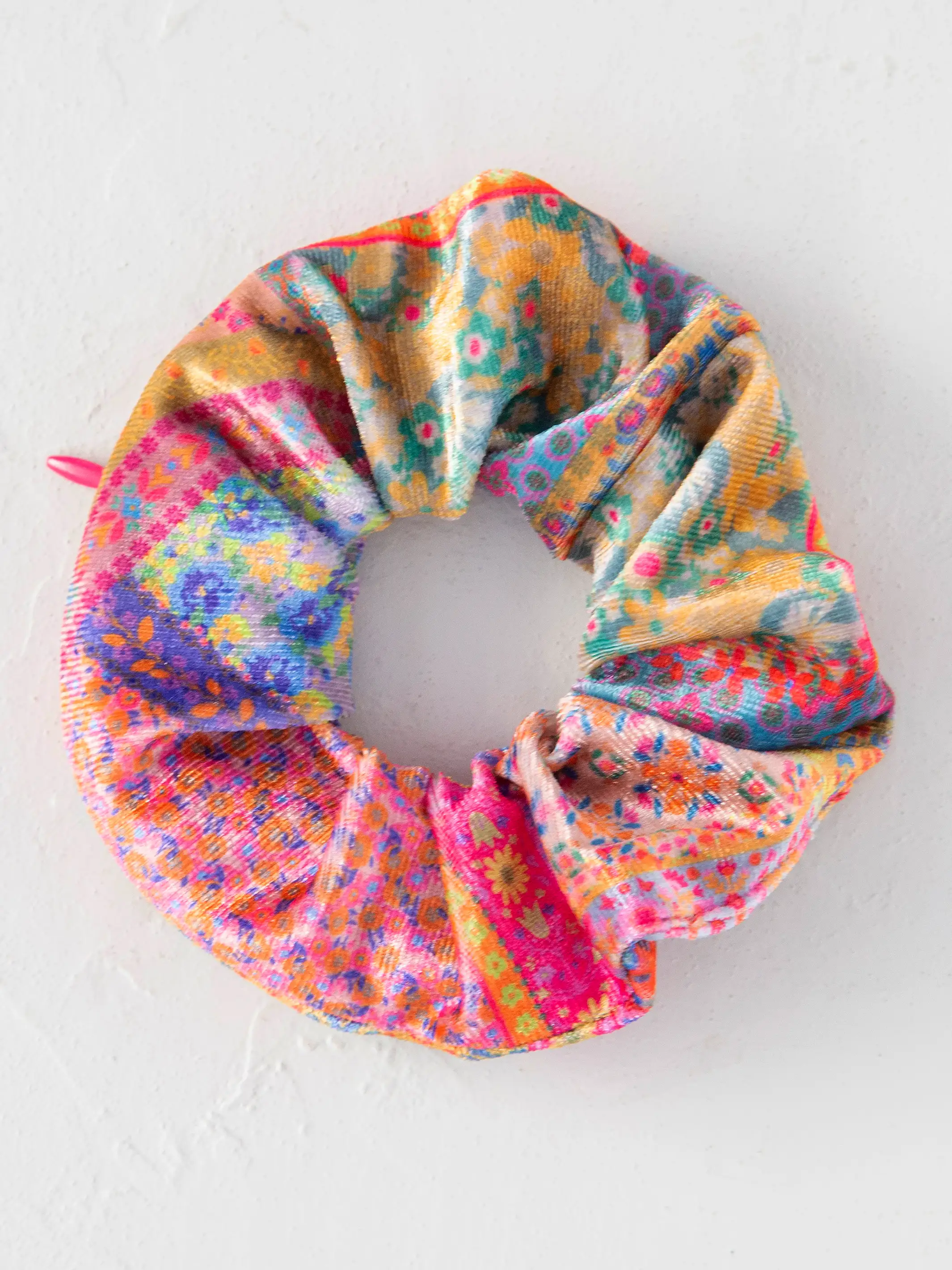 Hideaway Scrunchie - Folk Flower Patchwork - Image 4