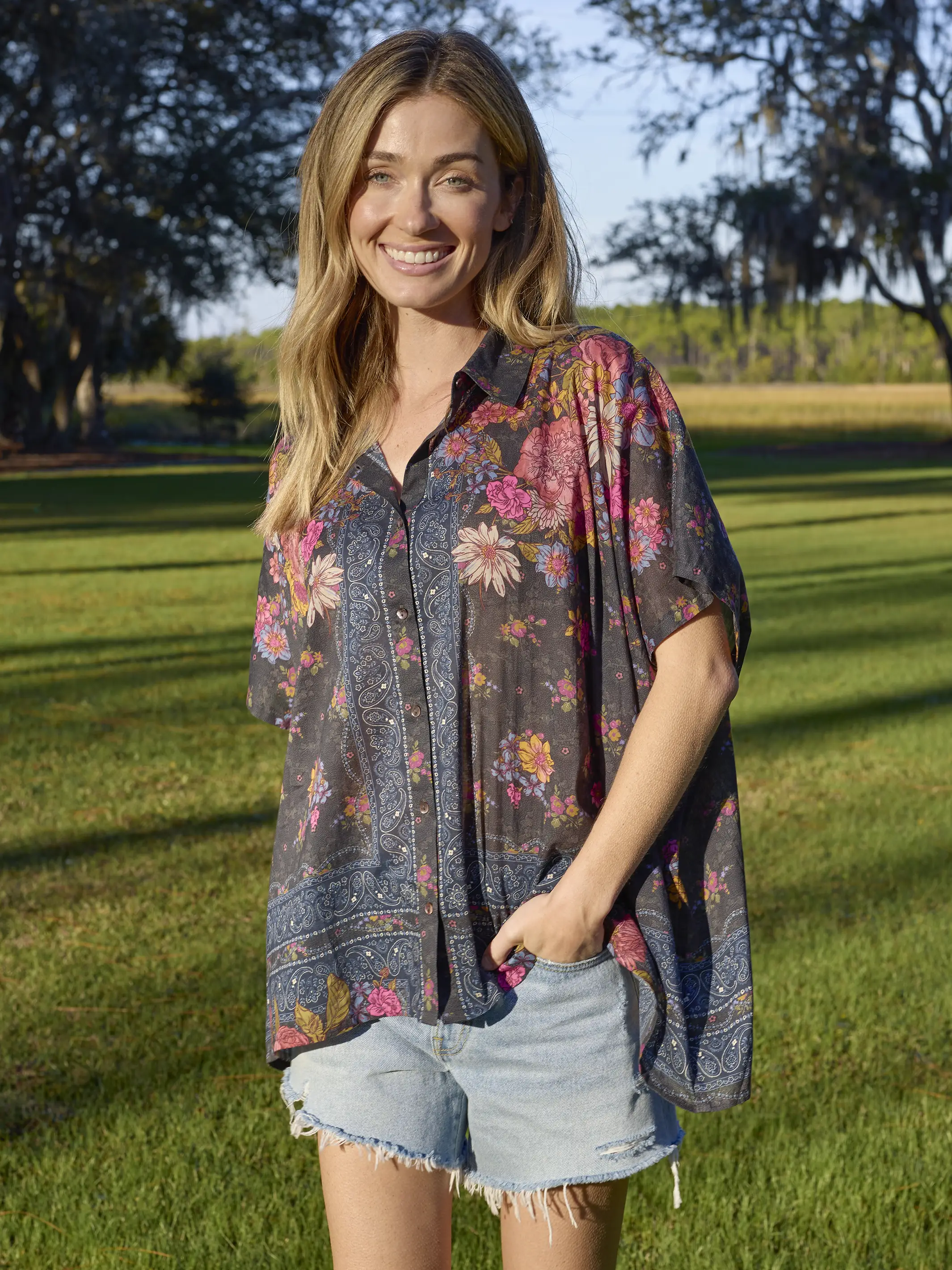 Kelly Oversized Cotton Button Down - English Garden Charcoal - Image 3