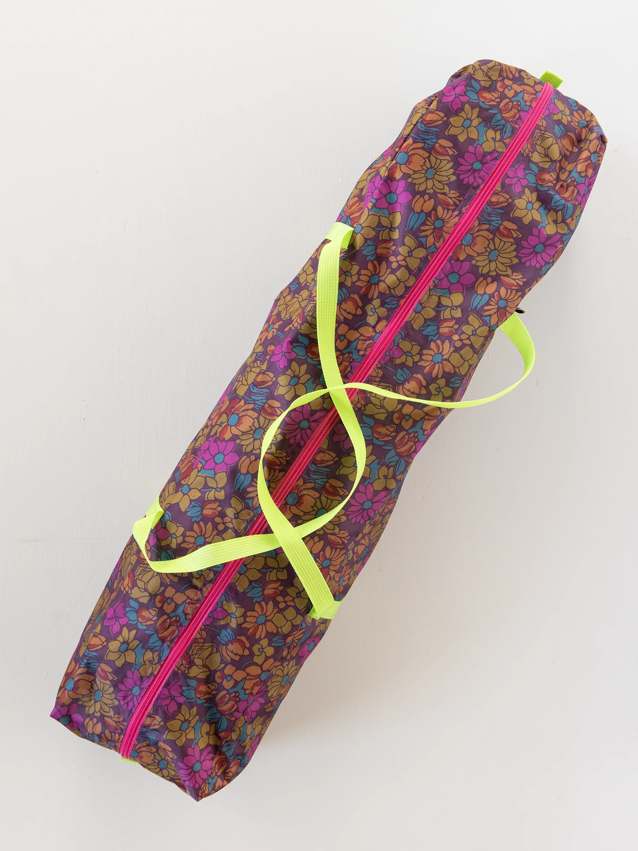 Live Happy Camping Tent - Lush Lilies Plum - Image 7