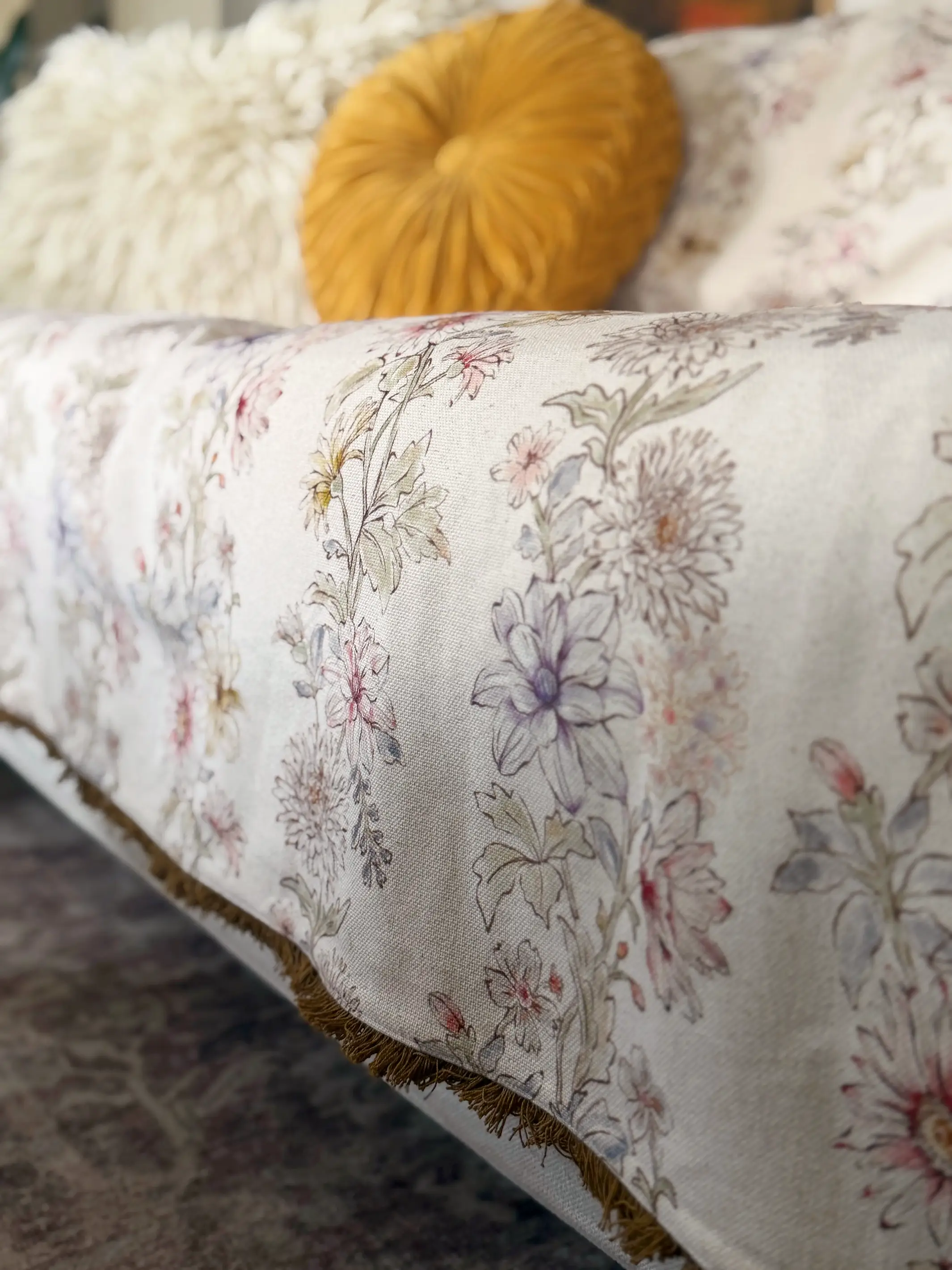 Mom's Favorite Sofa Cover - Ivory Dahlia Rows - Image 4