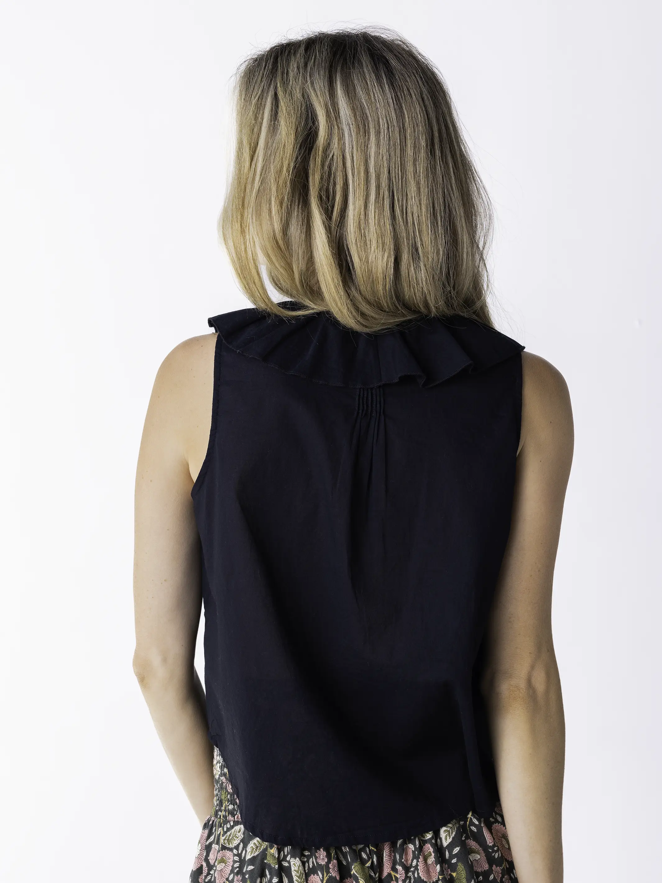 My Favorite Sleeveless Cotton Top - Black - Image 5