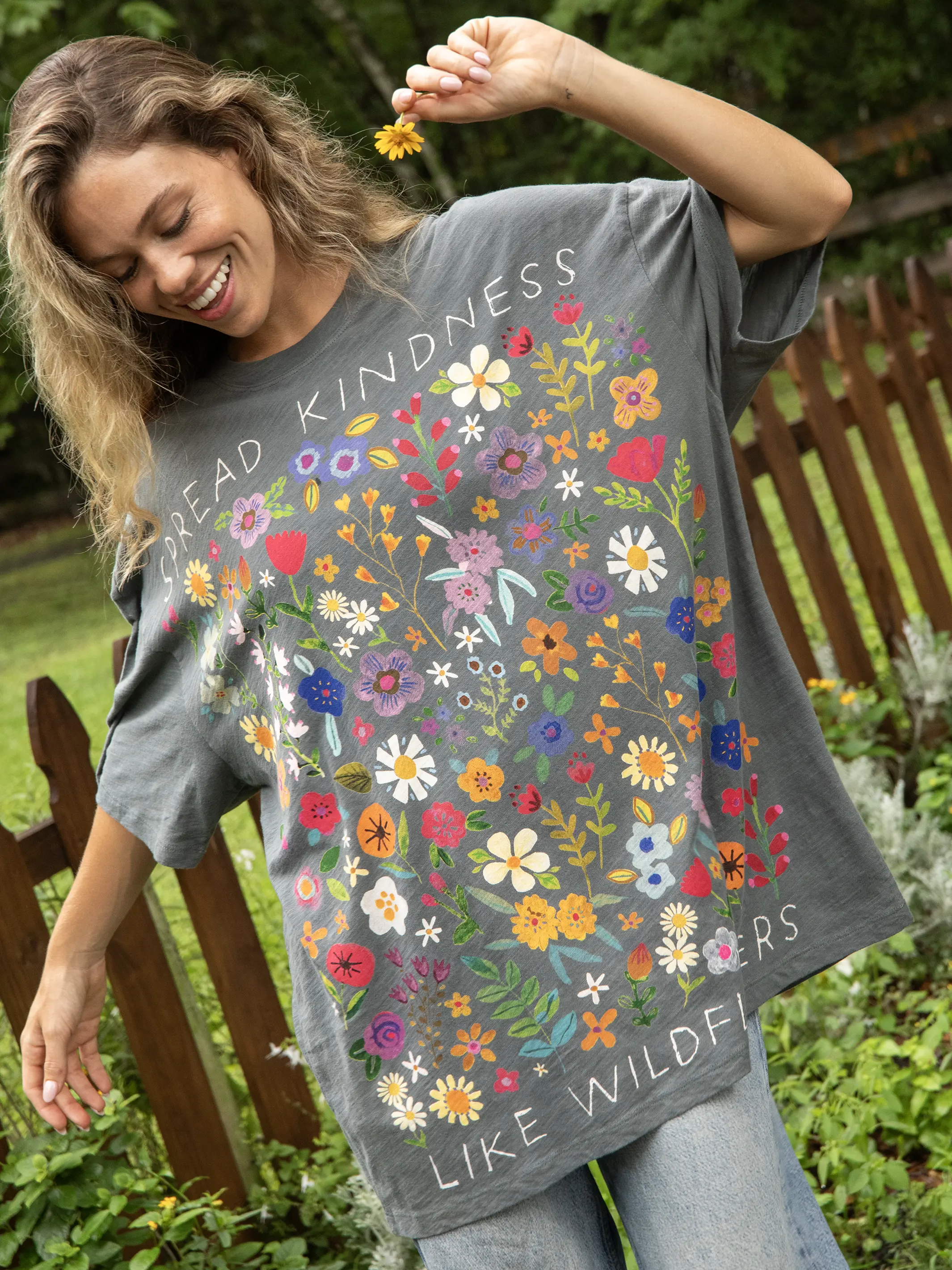 One Size Cotton Easy Tee - Spread Kindness Charcoal - Image 2