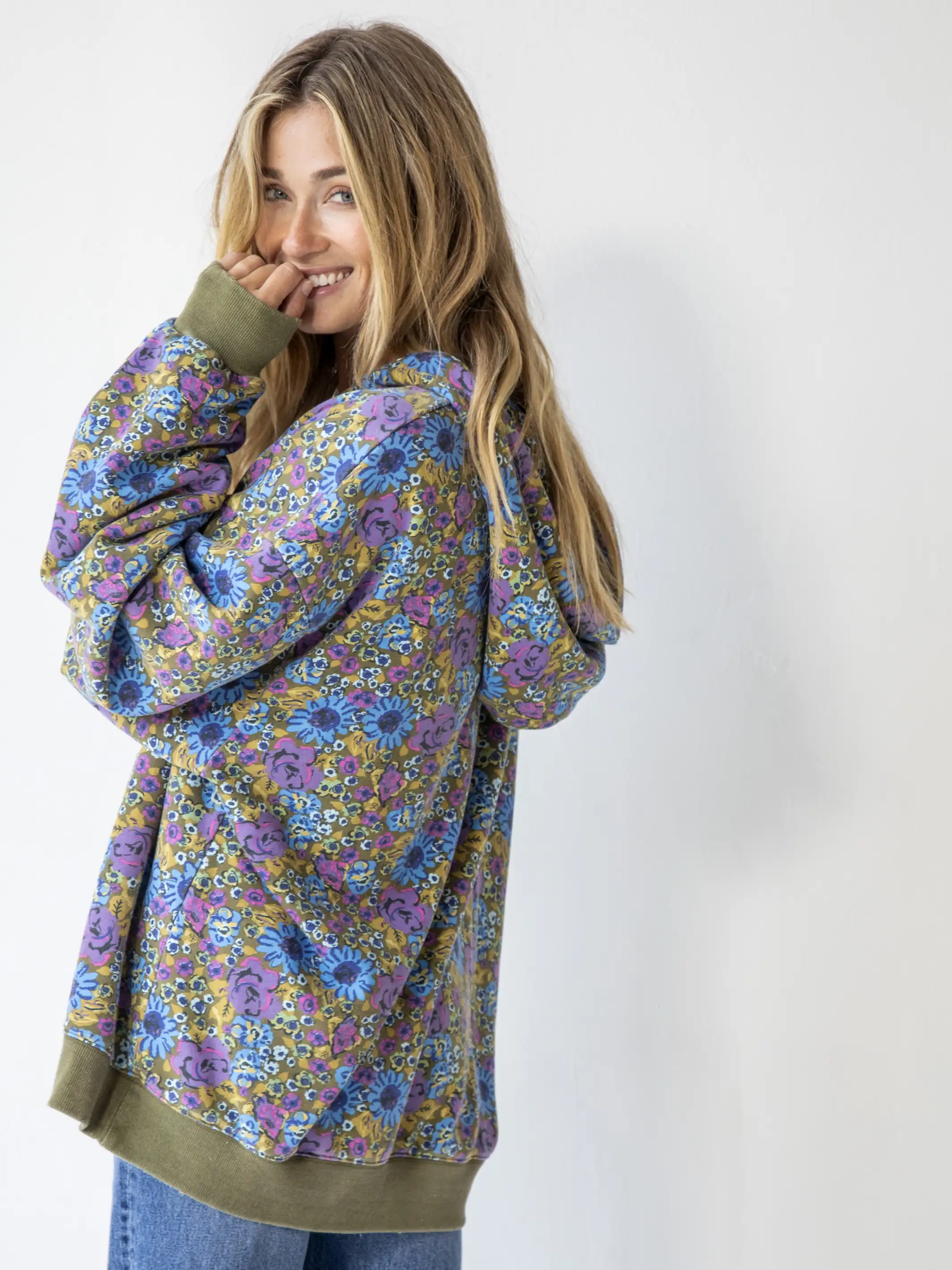 Oversized Printed Hoodie - Blue Purple Daisy - Image 4