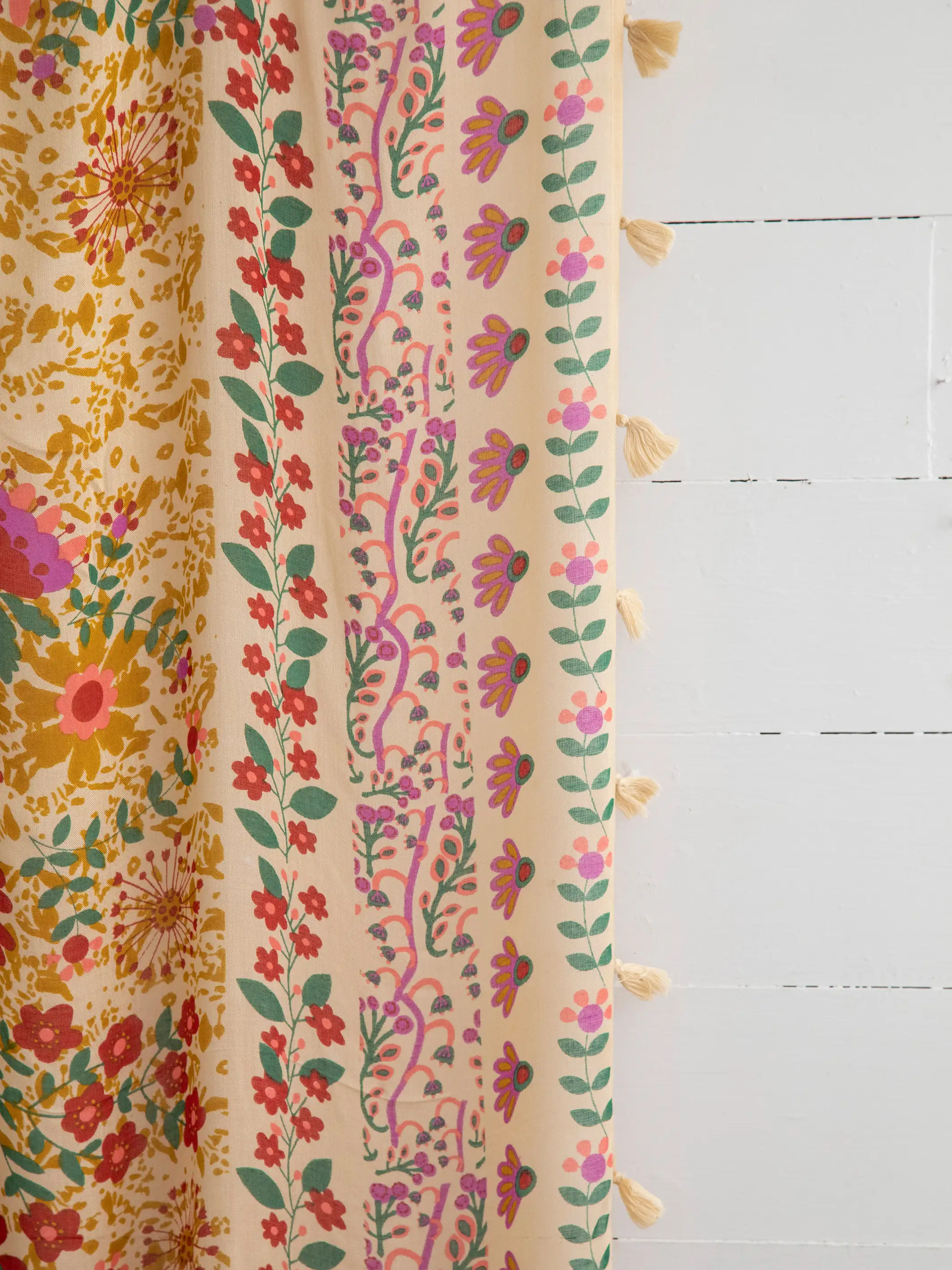 Printed Curtain Panel - Coral Jade Motif - Image 4