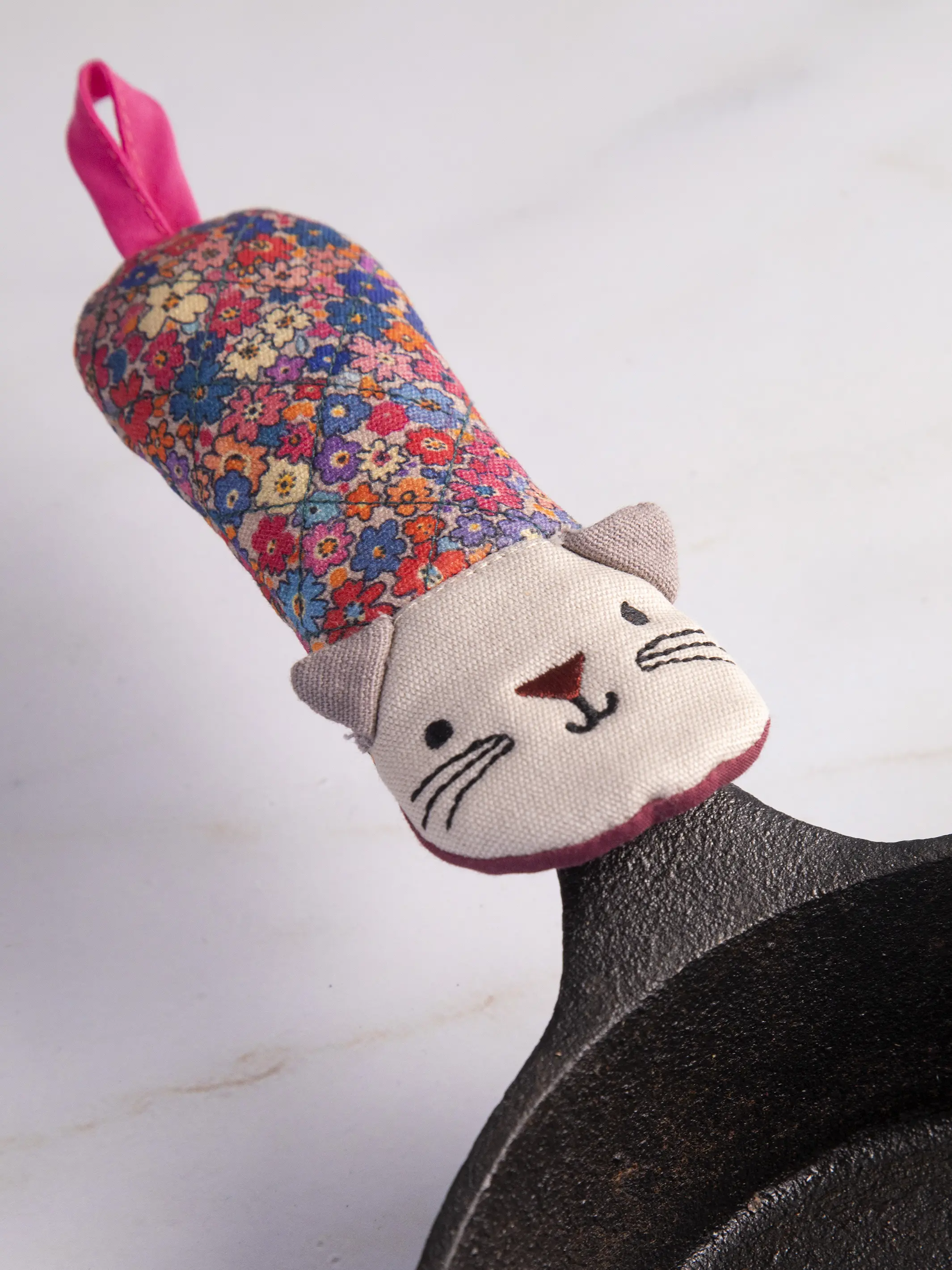 Skillet Handle Holder - Cat - Image 2