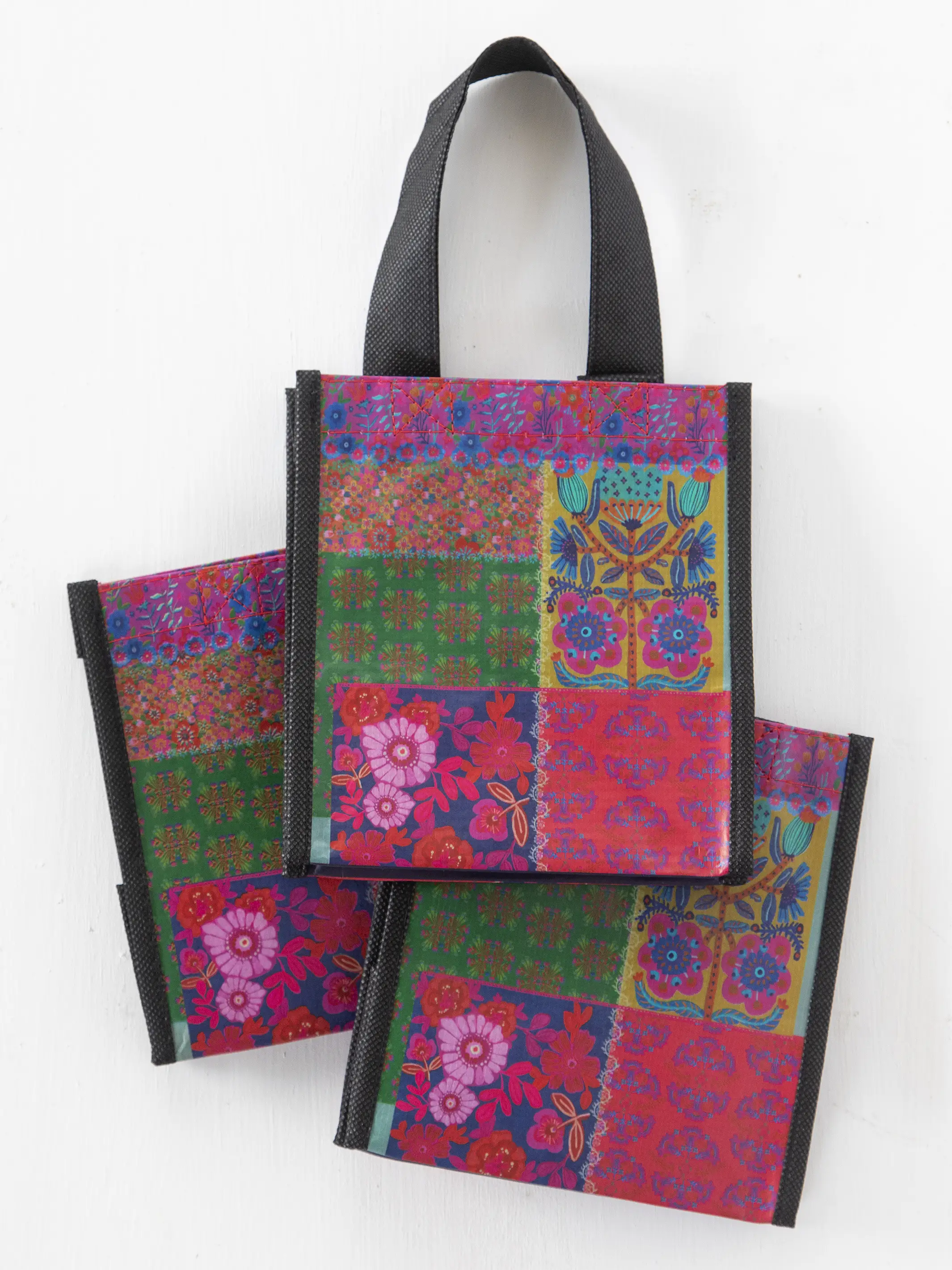 Small Happy Bag, Set of 3 - Rainbow Patchwork - Image 2