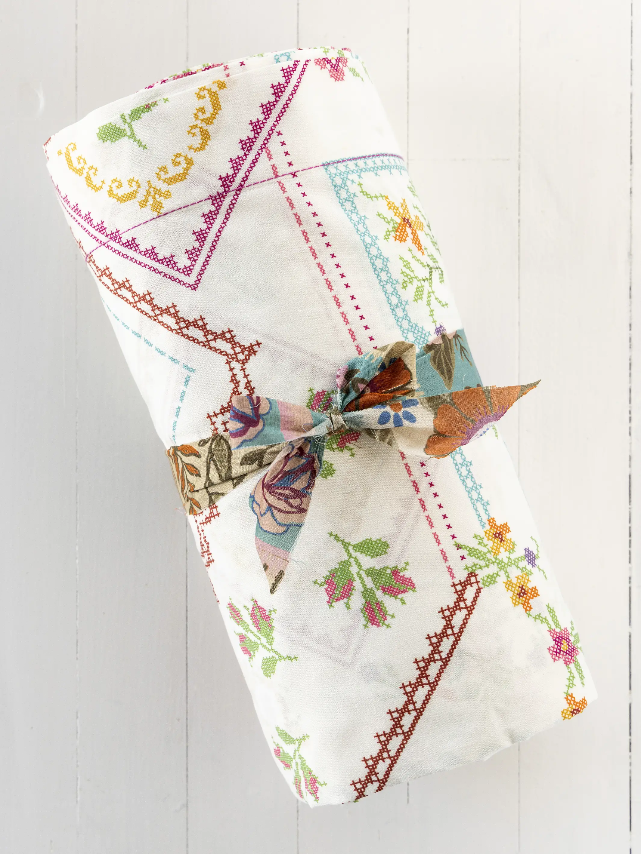 Sooo Soft Cotton Sheet Set - Heirloom Cross Stitch Ivory - Image 4