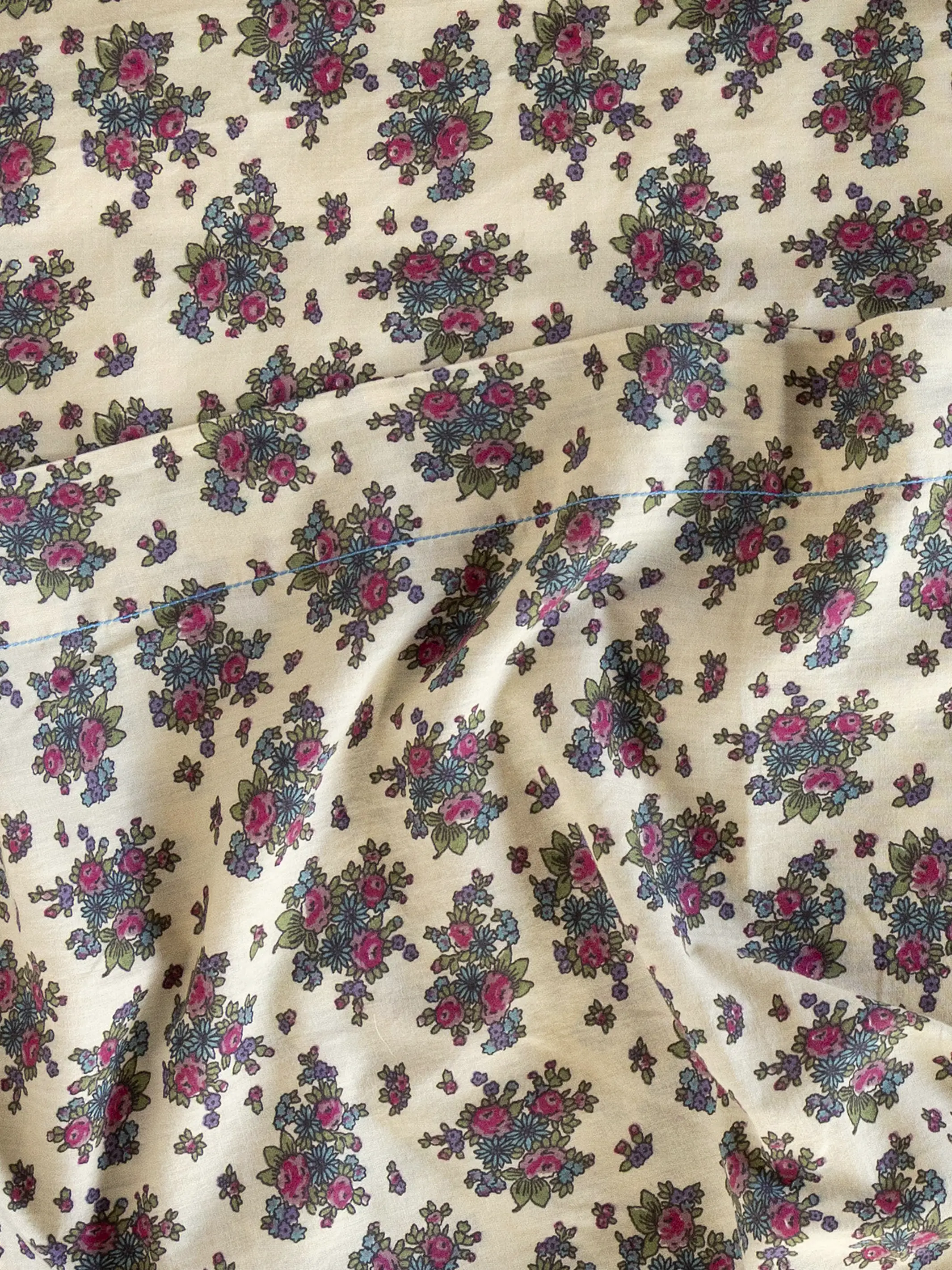 Sooo Soft Cotton Sheet Set - Rose Bunches Cream - Image 3