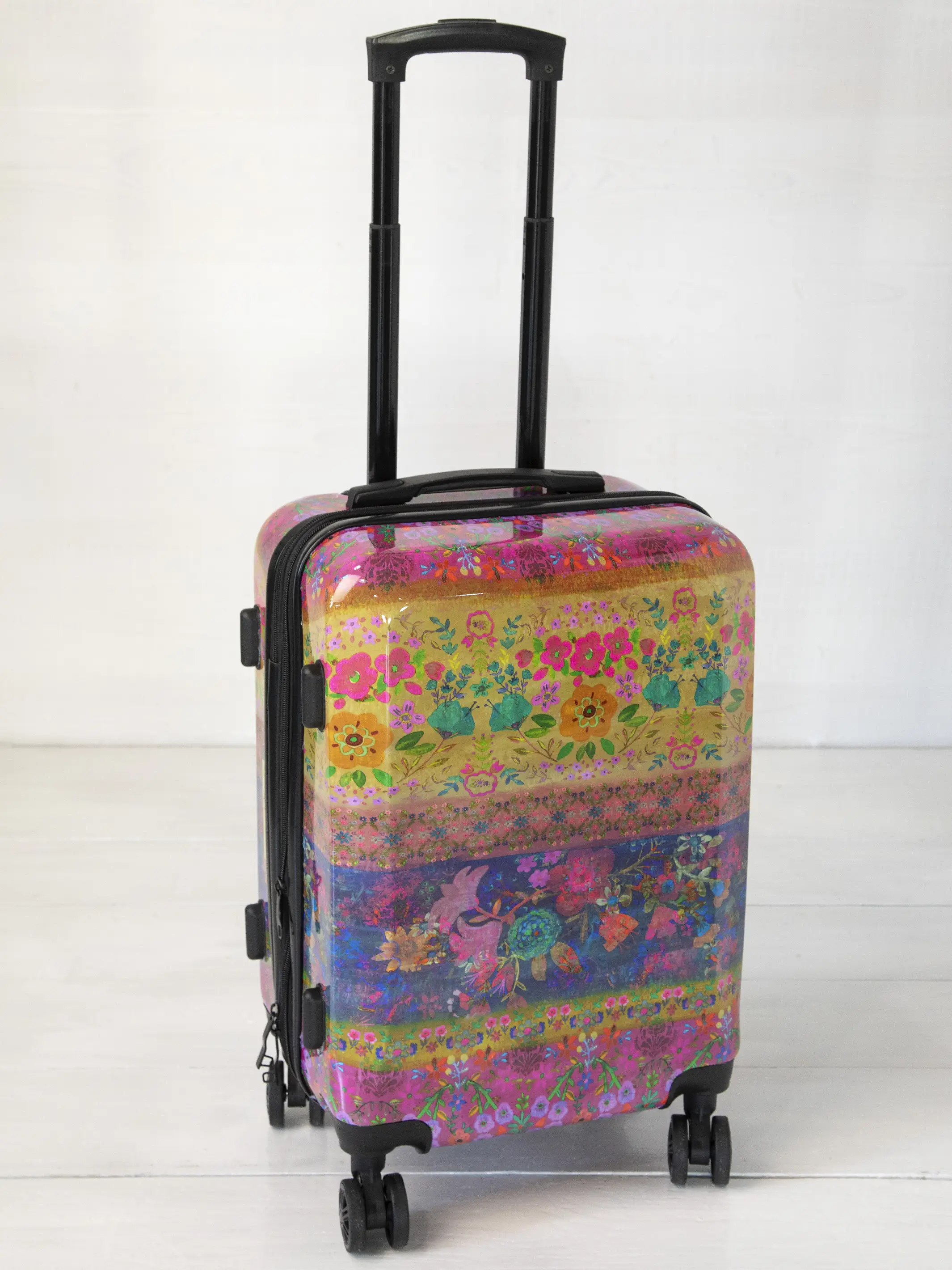 Travel Happy Suitcase - Carry-On - Image 4