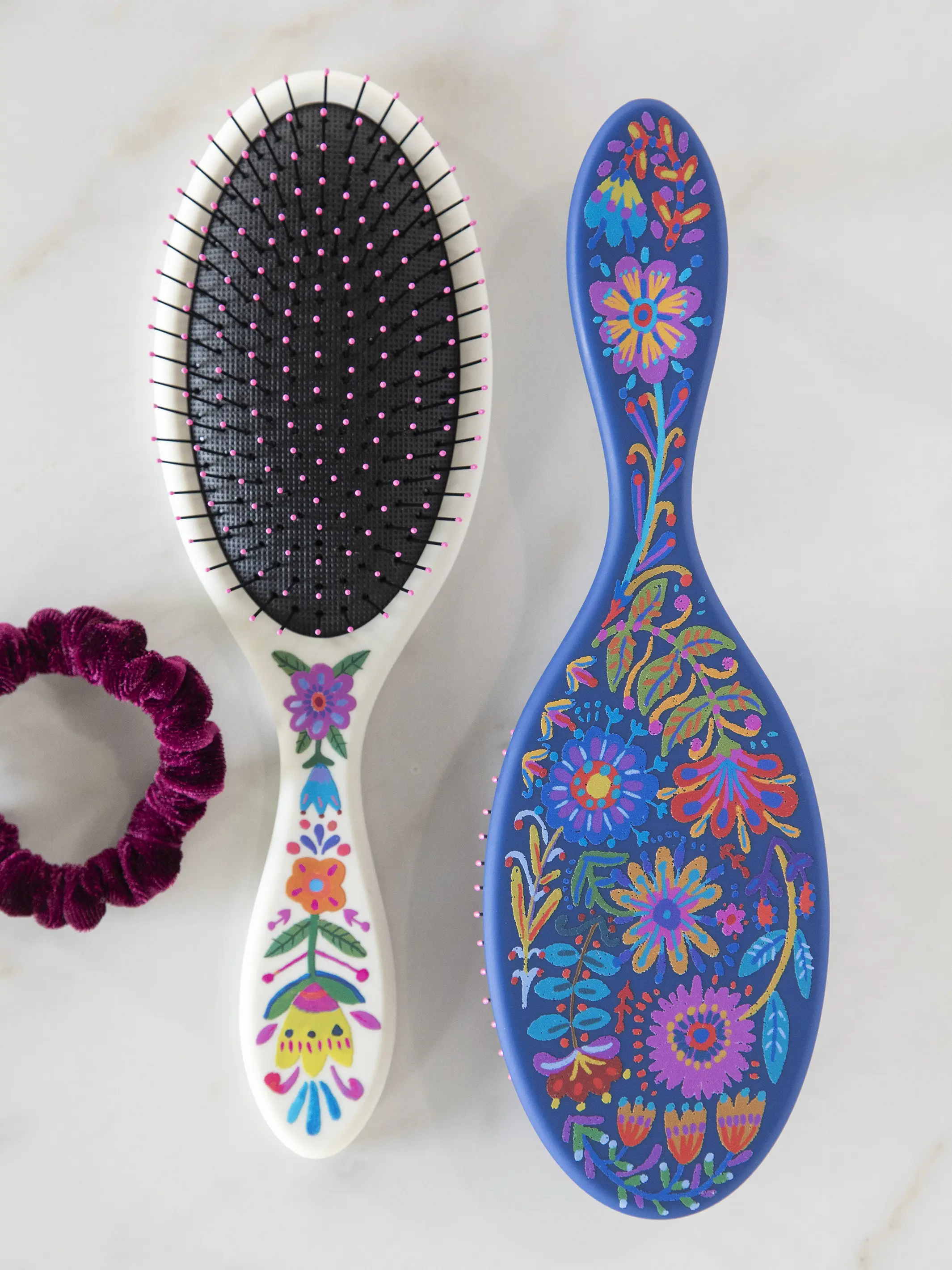 Wet / Dry Detangling Hairbrush - Cream - Image 3
