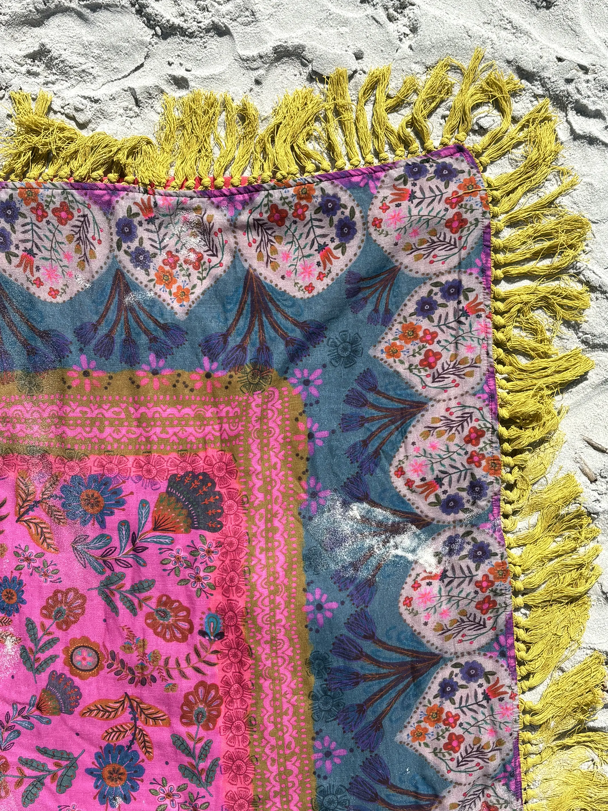 XL Shabana Beach Towel - Hot Pink Borders - Image 4