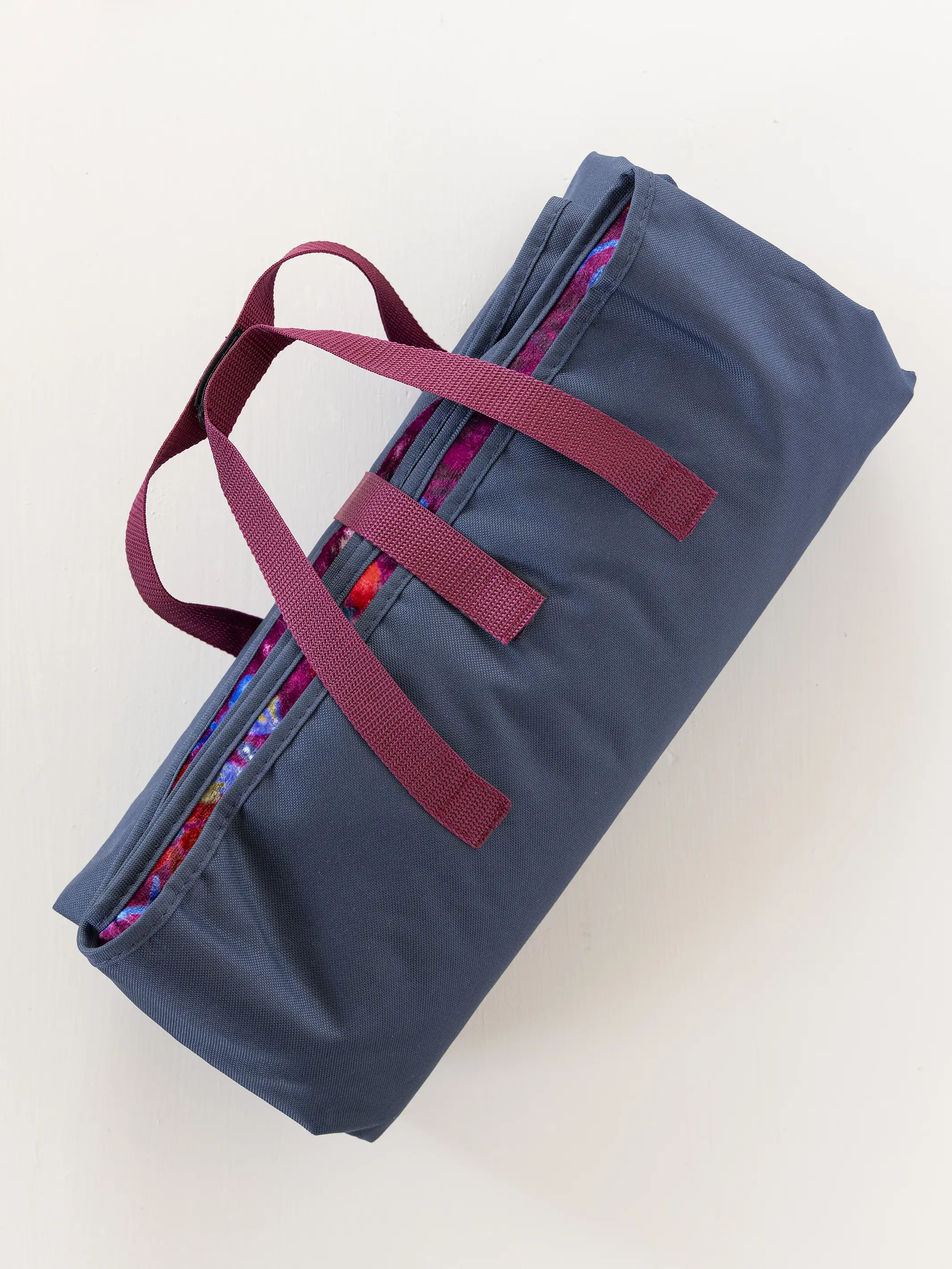 XL Water Resistant Picnic Blanket - Jewel Border - Image 4